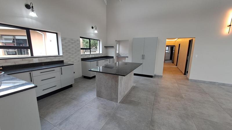 4 Bedroom Property for Sale in Stilbaai Wes Western Cape